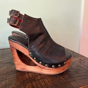 Bed Stu Wedge Sandal in color distressed black, size 7